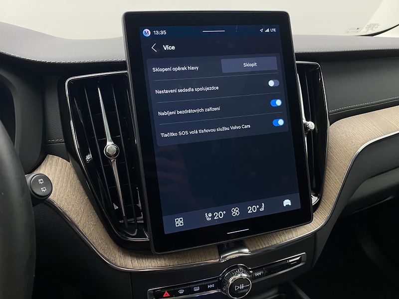 Volvo XC60 T6 AWD RECHARGE BRIGHT ULTRA  - fotka 58 z 67