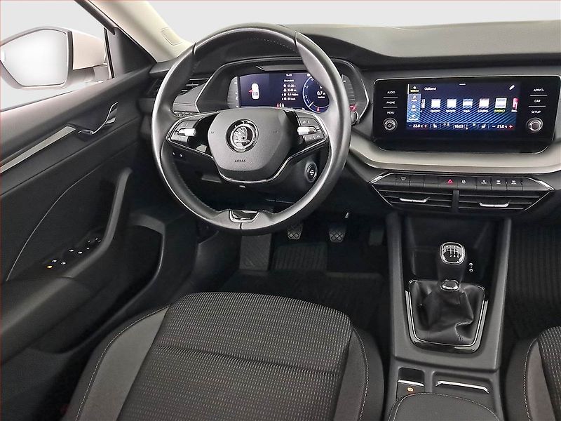 Škoda Octavia (2023) Ambition 2.0 TDI, ČR,1.maj - fotka 7 z 21