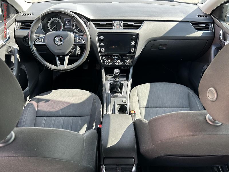 Škoda Octavia (2019) 2.0 TDI, ČR, Style - fotka 6 z 14