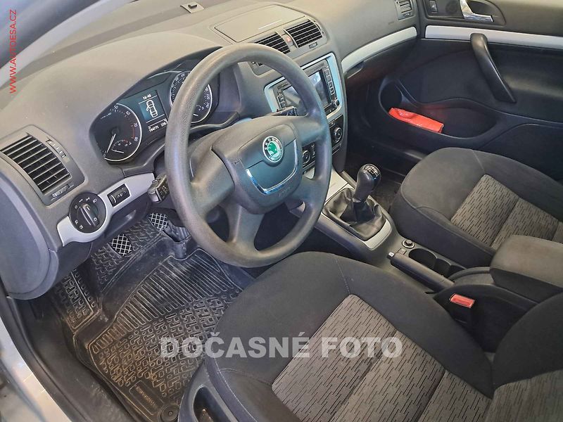 Škoda Octavia (2009) 1.4 Tsi, autoAC, temp - fotka 3 z 3