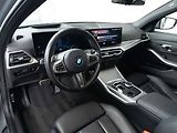 BMW Řada 3 330i xDrive - náhled 11