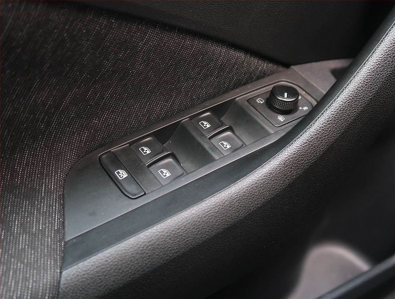 Škoda Kamiq (2021) Style Plus 1.0 TSI, Tempomat - fotka 18 z 24
