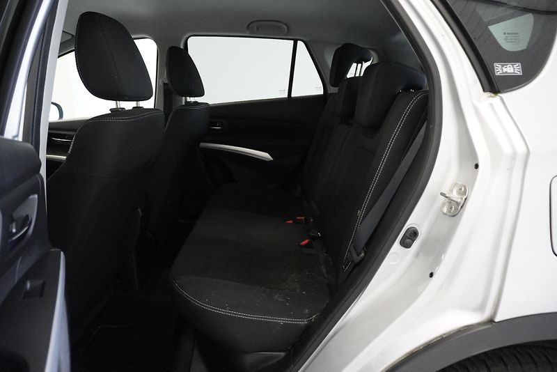 Suzuki SX4 S-Cross  S-CROSS  1,0 BOOSTERJET - fotka 23 z 27