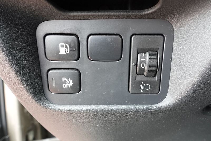Citroën C4 Picasso 1,6i 88kW M/T - fotka 17 z 28
