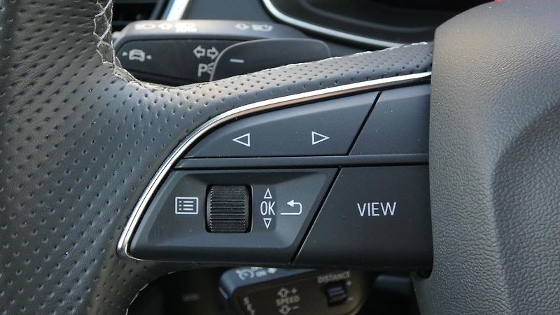 Audi Q5 40 TDI quattro S tronic S Line - fotka 12 z 28