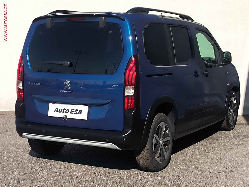 Peugeot Rifter (2023) 1.5HDi, GT LINE, navi, kamera - fotka 4 z 23