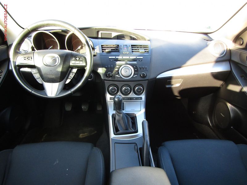 Mazda 3 (2011) 2.2 MZR-CD, Klima - fotka 8 z 19