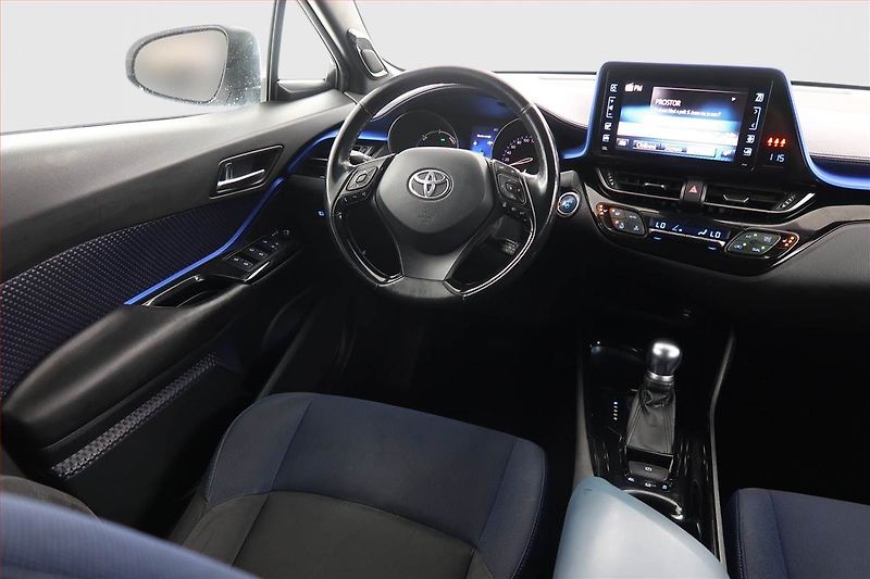 Toyota C-HR (2017) 1.8 Hybrid, Automat - fotka 7 z 20