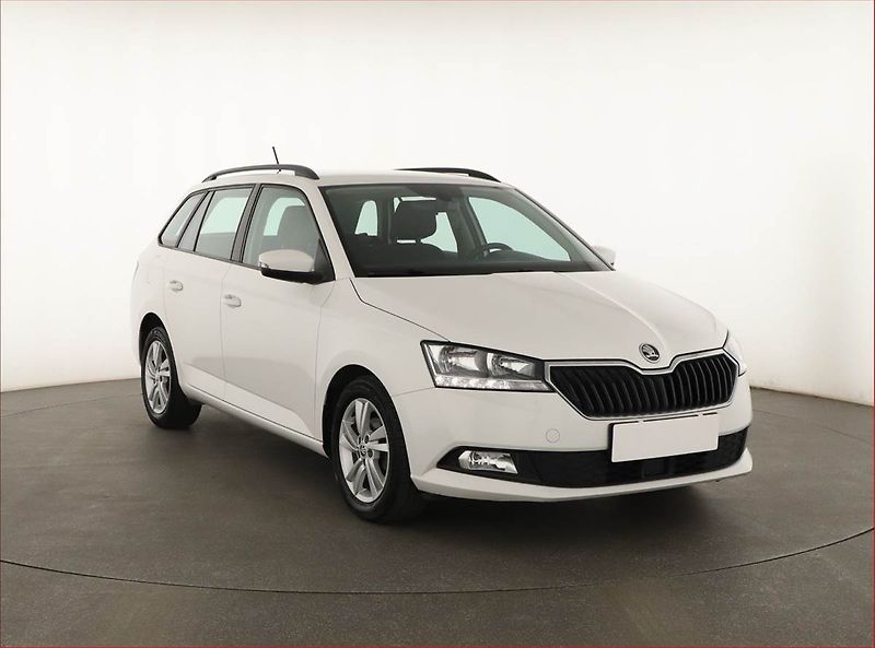 Škoda Fabia (2022) Ambition 1.0 TSI, ČR,1.maj - fotografie inzerátu