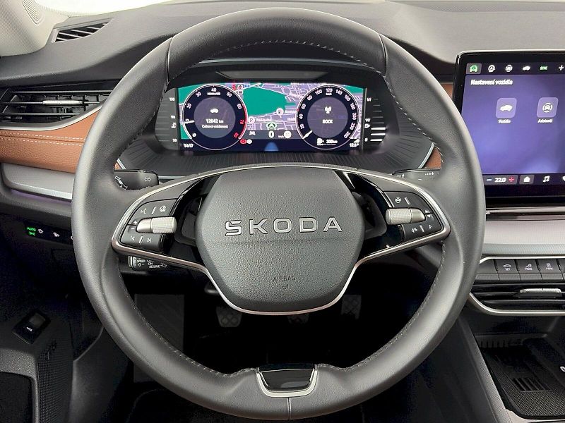 Škoda Octavia (2025) Combi 1.5TSI 110kW Exclusive S - fotka 9 z 37