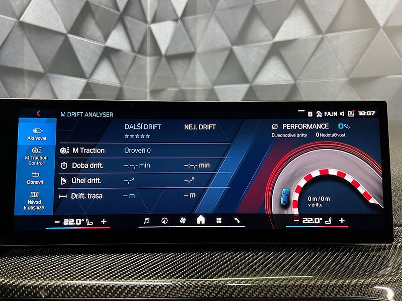 BMW M3 390KW xDrive COMPETITION, H&K - fotka 17 z 37