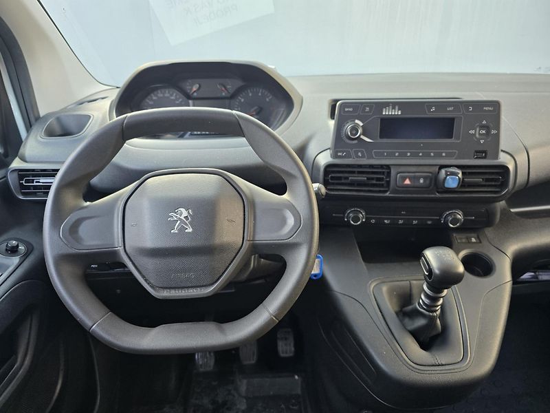 Peugeot Rifter Active 1,5 BlueHDi (75 kW - fotka 9 z 9
