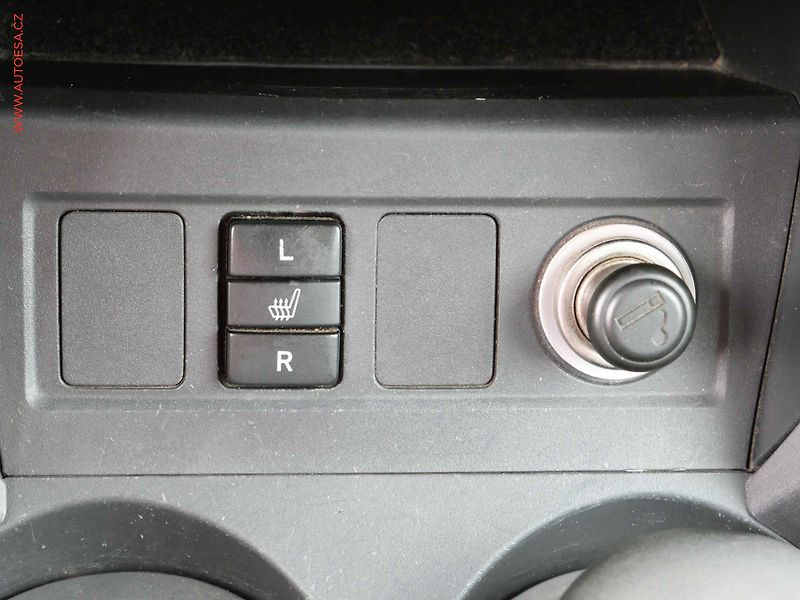 Toyota RAV4 (2008) 2.2 D-CAT 4x4, STK8/28 - fotka 15 z 17