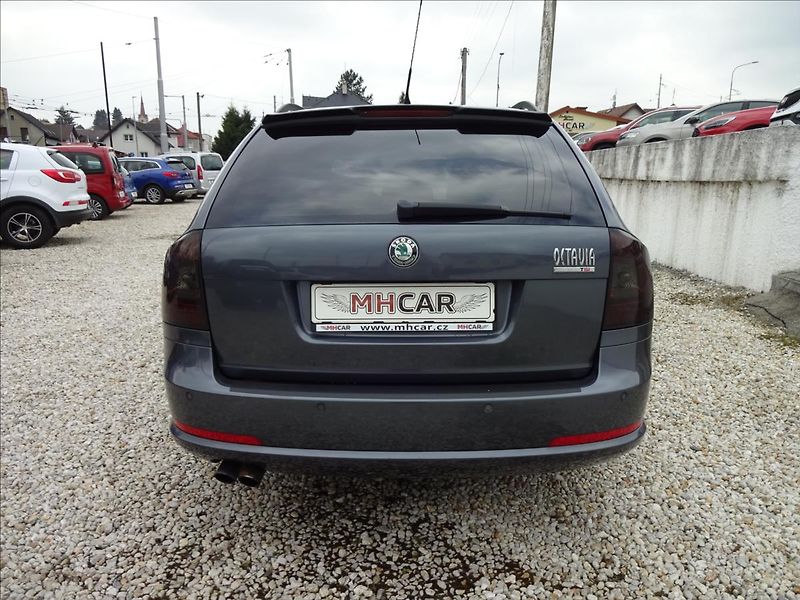 Škoda Octavia 1.8 TSI SPORT   GO MOTORU - fotka 6 z 57