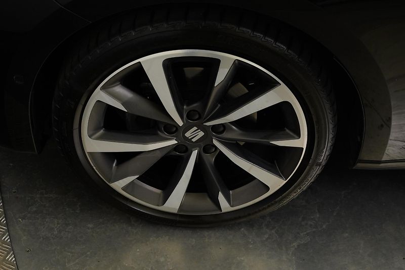Seat Leon - fotka 10 z 27