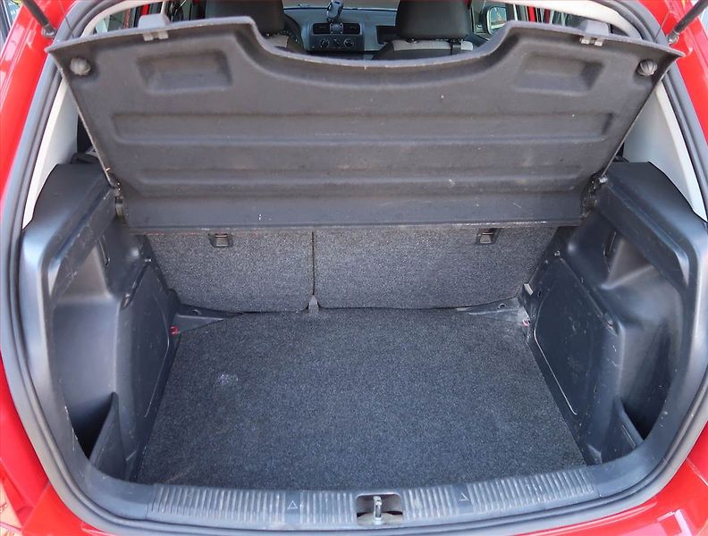 Škoda Fabia (2011) 1.2 - fotka 13 z 15