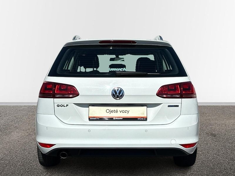 Volkswagen Golf HIGHLINE DSG - fotka 17 z 24