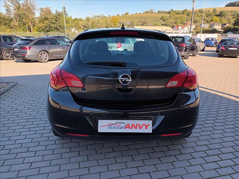 Opel Astra 1,6 i,85KW,KLIMA,PARKING - fotka 6 z 42