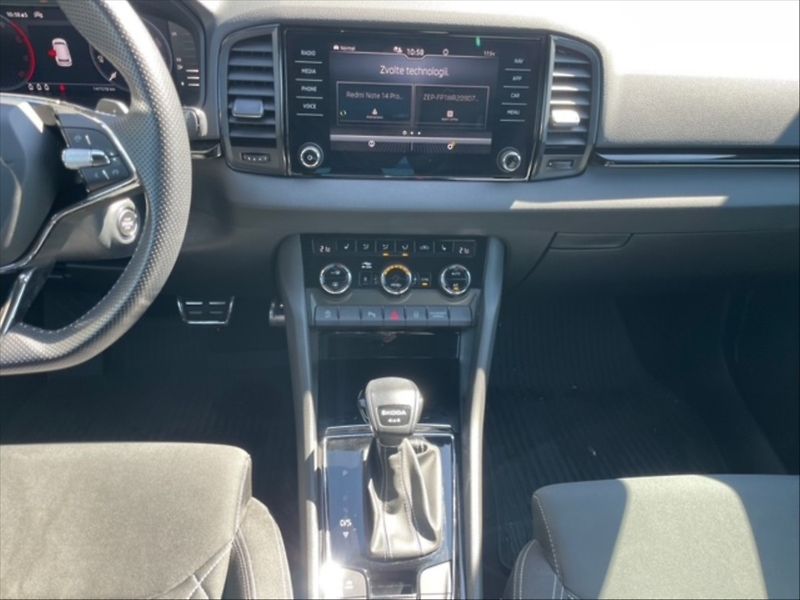 Škoda Karoq 2,0 TDI Sportline 4x4 DSG - fotka 10 z 11