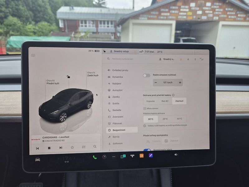 Tesla Model Y LONG RANGE DUAL MOTOR TZ 89 % - fotka 26 z 48