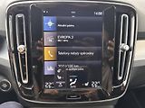 Volvo XC40 T2 FWD MOMENTUM // 1. maj. - náhled 30