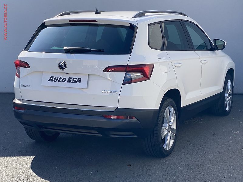 Škoda Karoq (2018) 1.5 TSi, Style, DSG, LED, - fotka 4 z 18