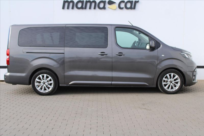 Toyota ProAce 2.0 D 130kW L2 SERVISNÍ KN. - fotka 2 z 3