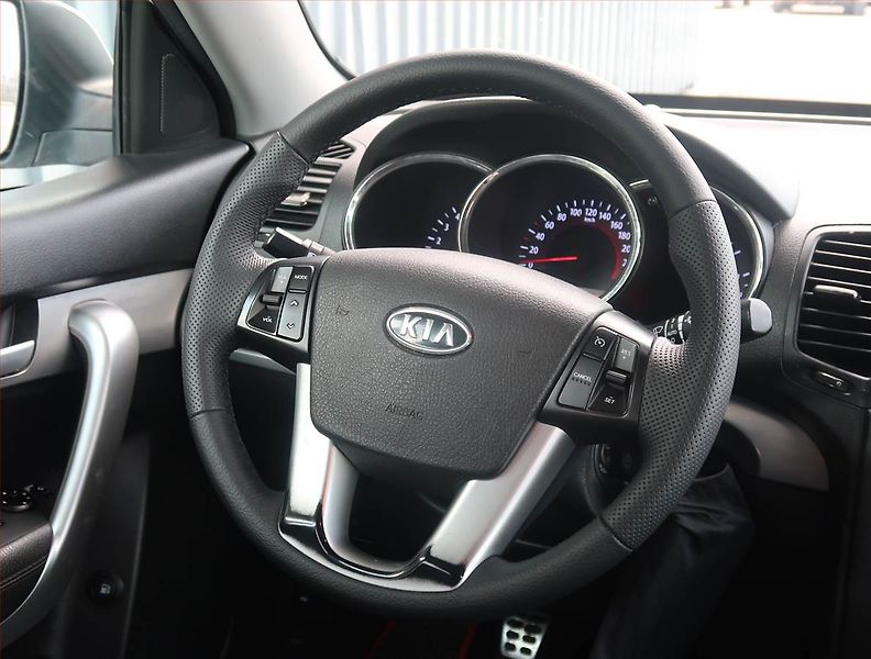 Kia Sorento (2011) 2.2 CRDi, 4X4, Serv.kniha - fotka 18 z 18