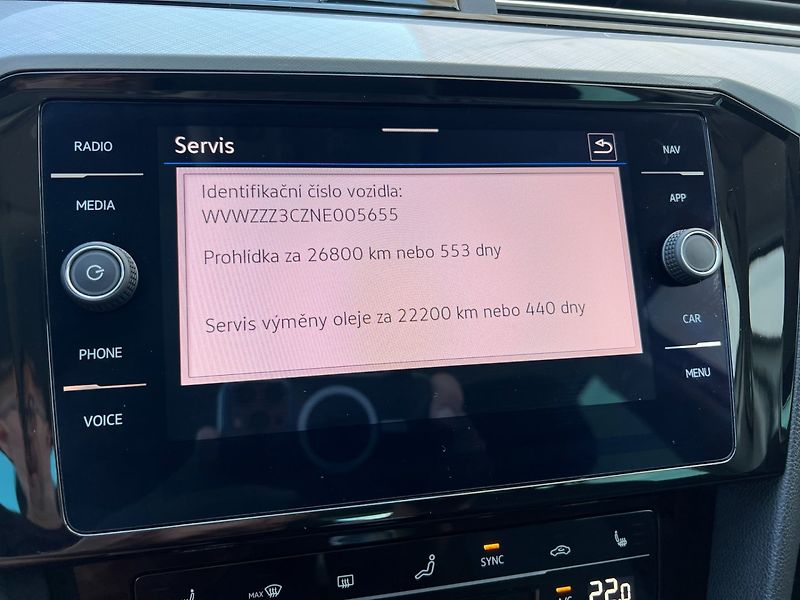 Volkswagen Passat (2022) 2.0TDI 110KW  Business! LED! - fotka 24 z 36
