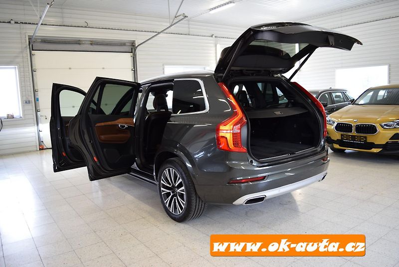 Volvo XC90 2.0 B5 AWD 7 MÍST KAMERA 360°  - fotka 29 z 71