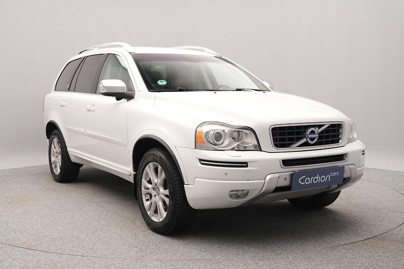 Volvo XC90 D5 AWD EXECUTIVE AUT CZ - fotka 12 z 36