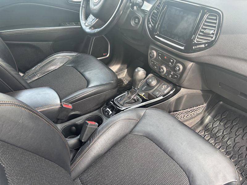 Jeep Compass (2017) 2.0 M-JET, 103kW, ČR, 1majitel - fotka 3 z 8