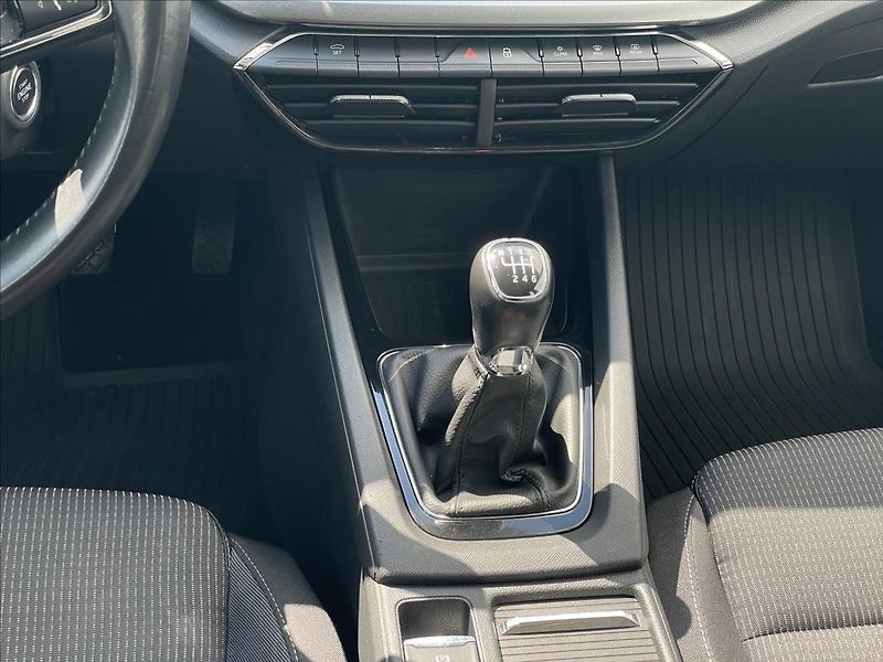 Škoda Octavia 2,0 TDI Combi Ambition Plus - fotka 12 z 21