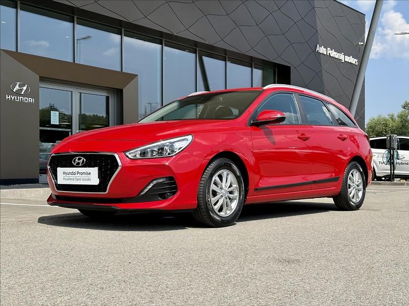 Hyundai i30 1,4 i  WG Trikolor Komfort - fotka 1 z 28