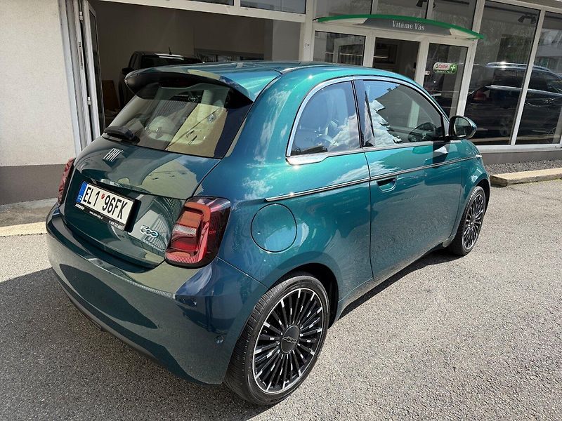 Fiat 500e (2022) La Prima by Bocelli 118 HP - fotka 7 z 27
