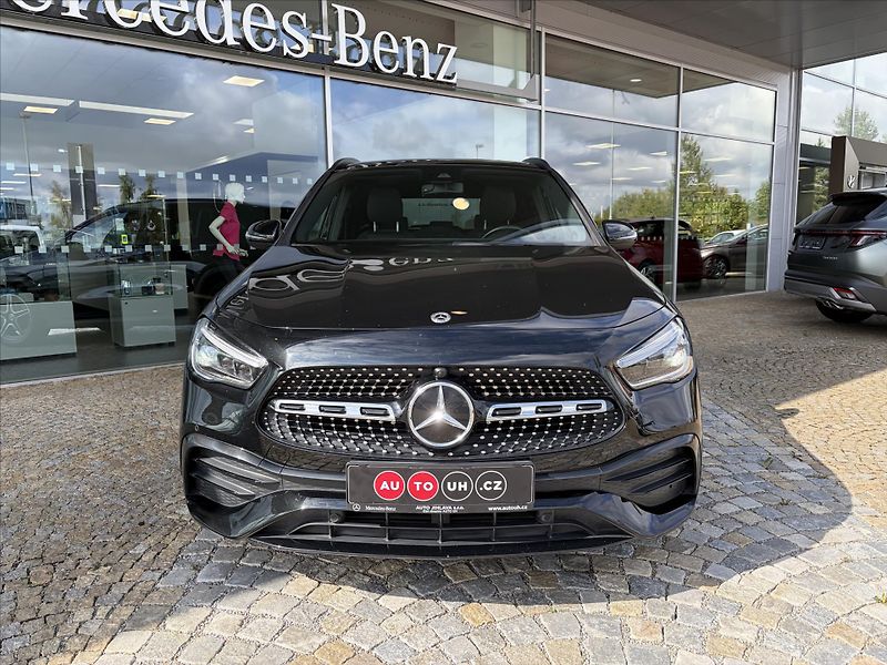 Mercedes-Benz GLA 200*AMG paket - fotka 3 z 30