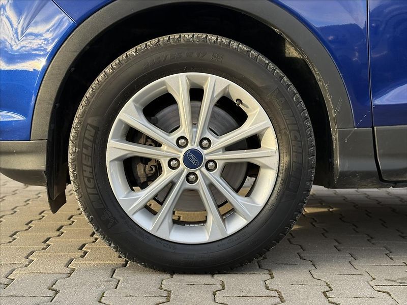 Ford Kuga 2,0 TDCi 110kW Titanium CZ - fotka 10 z 21