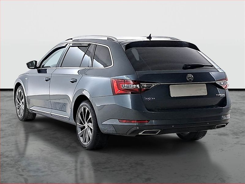 Škoda Superb (2016) 2.0 TDI, Automat, Kůže, Navi - fotka 4 z 23