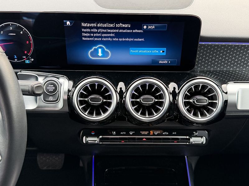 Mercedes-Benz GLB 200 d 4MATIC Progressive E - fotka 19 z 33