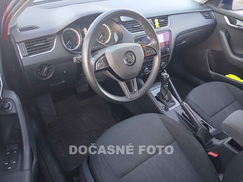 Škoda Octavia (2017) 1.4G-Tec, ČR, Style, DSG - fotka 3 z 3