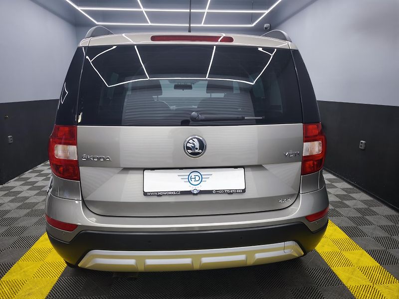 Škoda Yeti (2016) Cool Edition Outdoor 2.0 4x4 - fotka 15 z 24