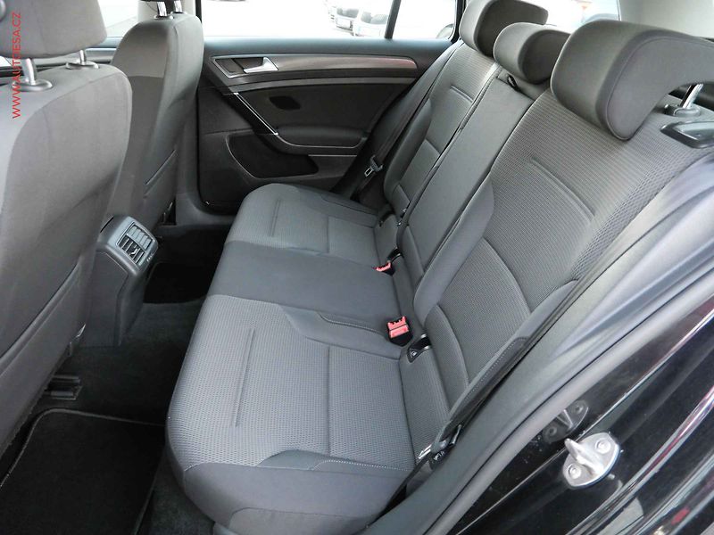 Volkswagen Golf (2017) 1.4TSi, Comfortline, DSG - fotka 10 z 23
