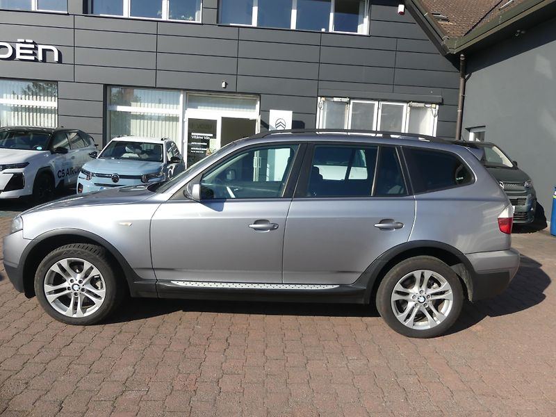 BMW X3 (2008) 2,0 d X-drive - fotka 7 z 20