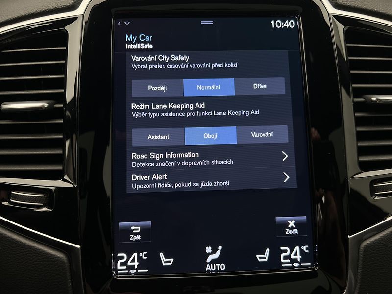 Volvo XC90 B5 AWD R-DESIGN AUT 7 MÍST - fotka 38 z 48