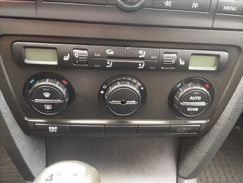 Škoda Octavia 2,0 TDi 103KW Scout 4X4 - fotka 15 z 20