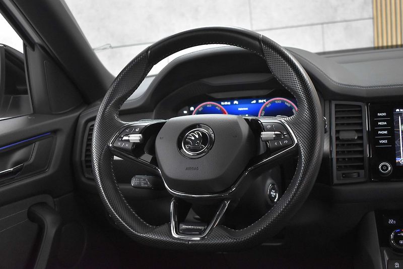 Škoda Kodiaq 2.0 TDI 4x4*SPORTLINE*TAŽNÉ*ČR - fotka 19 z 48