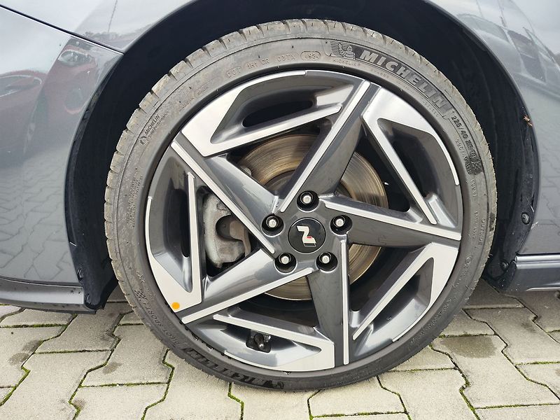 Hyundai i30 1.5 T-GDI/103kW N-Line DCT - fotka 33 z 34