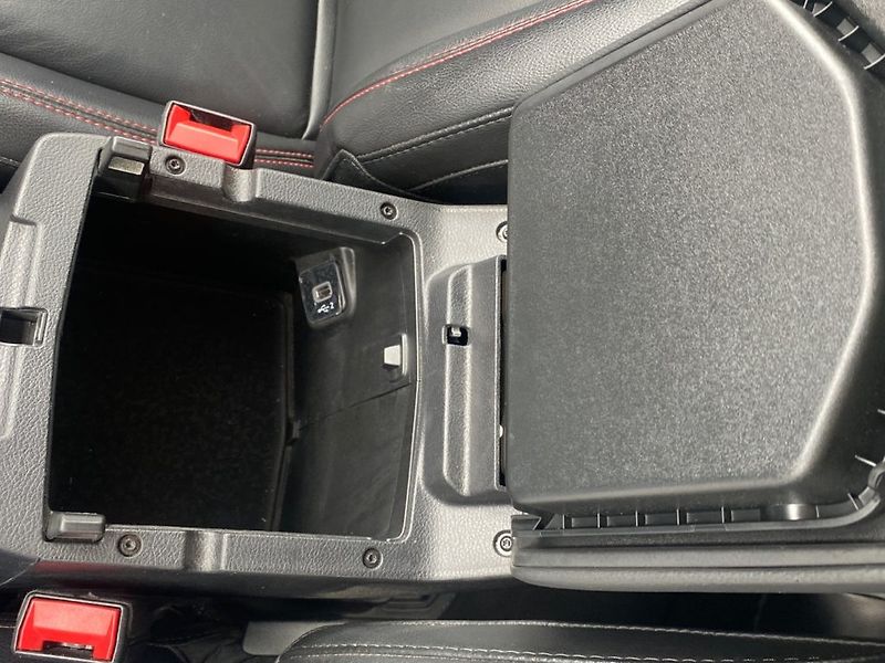 Jeep Wrangler (2020) RUBICON UNLIMITED 2,0(200kW)BA - fotka 28 z 34
