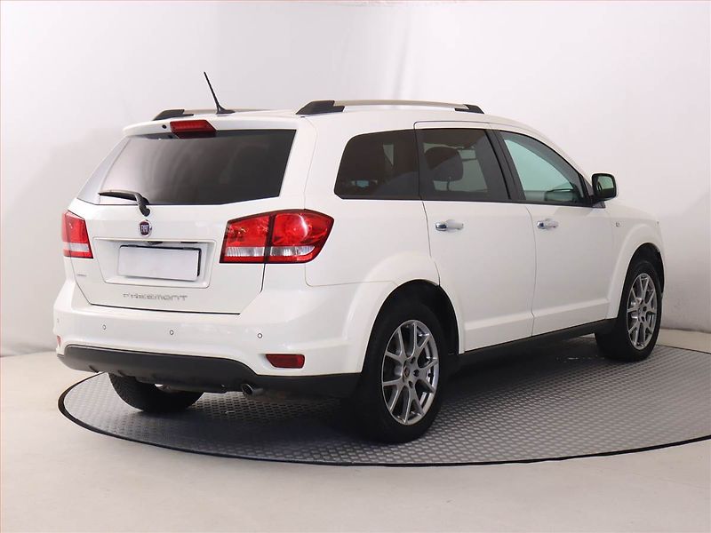 Fiat Freemont (2015) 2.0 MultiJet, 4X4, Automat - fotka 5 z 20