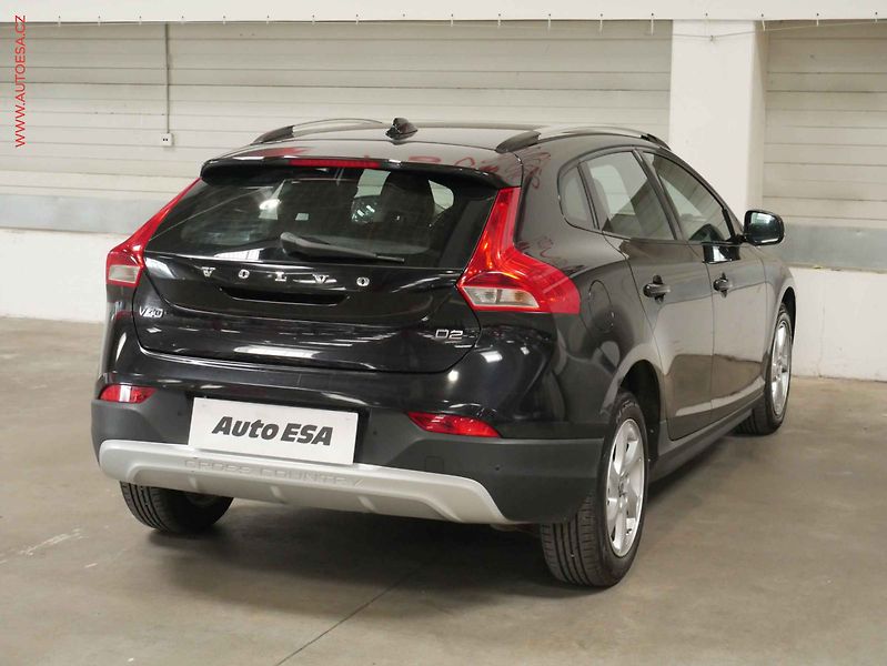 Volvo V40 (2014) 1.6 D2, servis.kniha - fotka 6 z 20